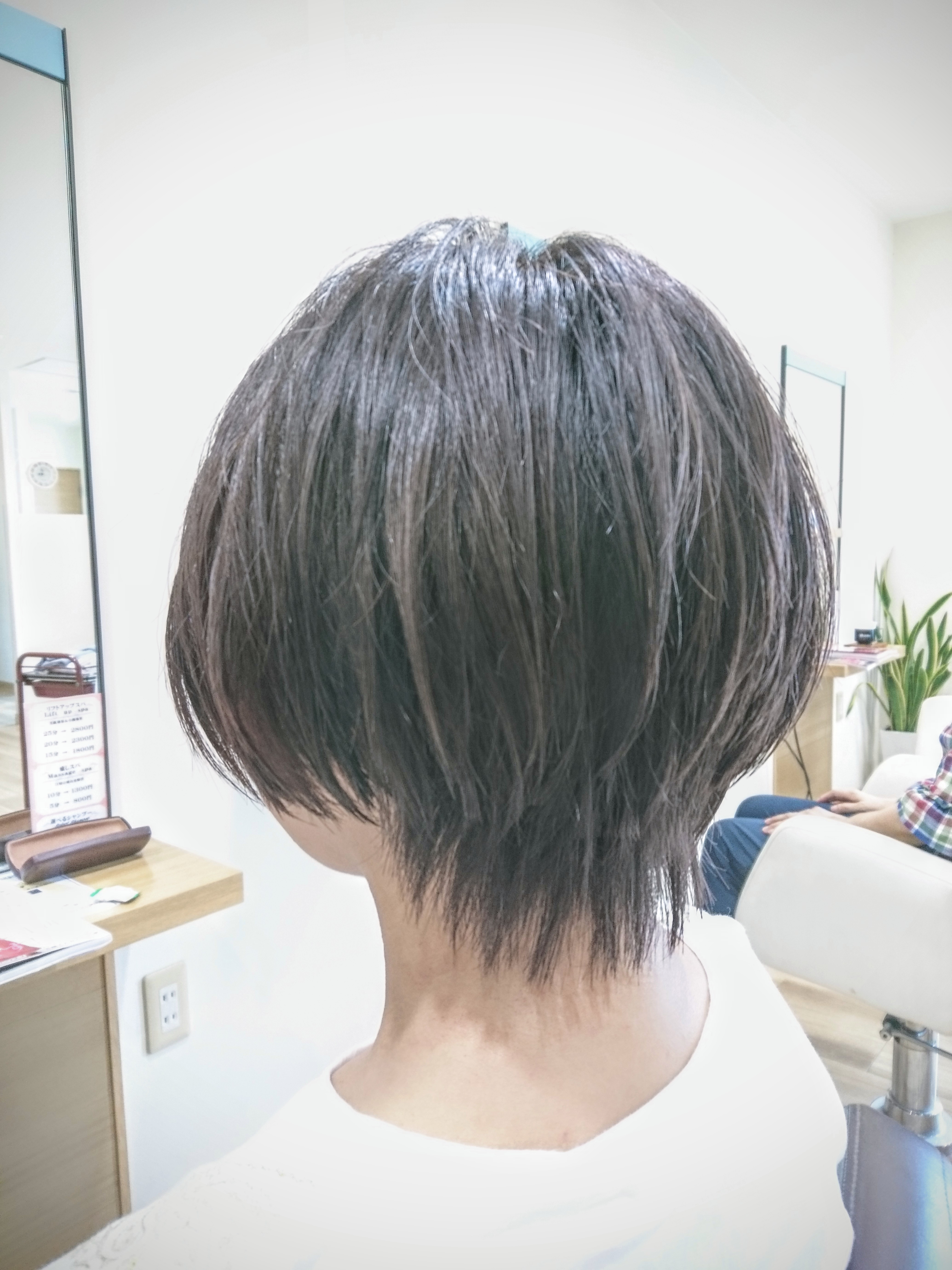 ダークグレー ショートボブ 高松市美容室 Lafenceラファンス ダークグレー ショートボブ 高松市美容室 Lafenceラファンス